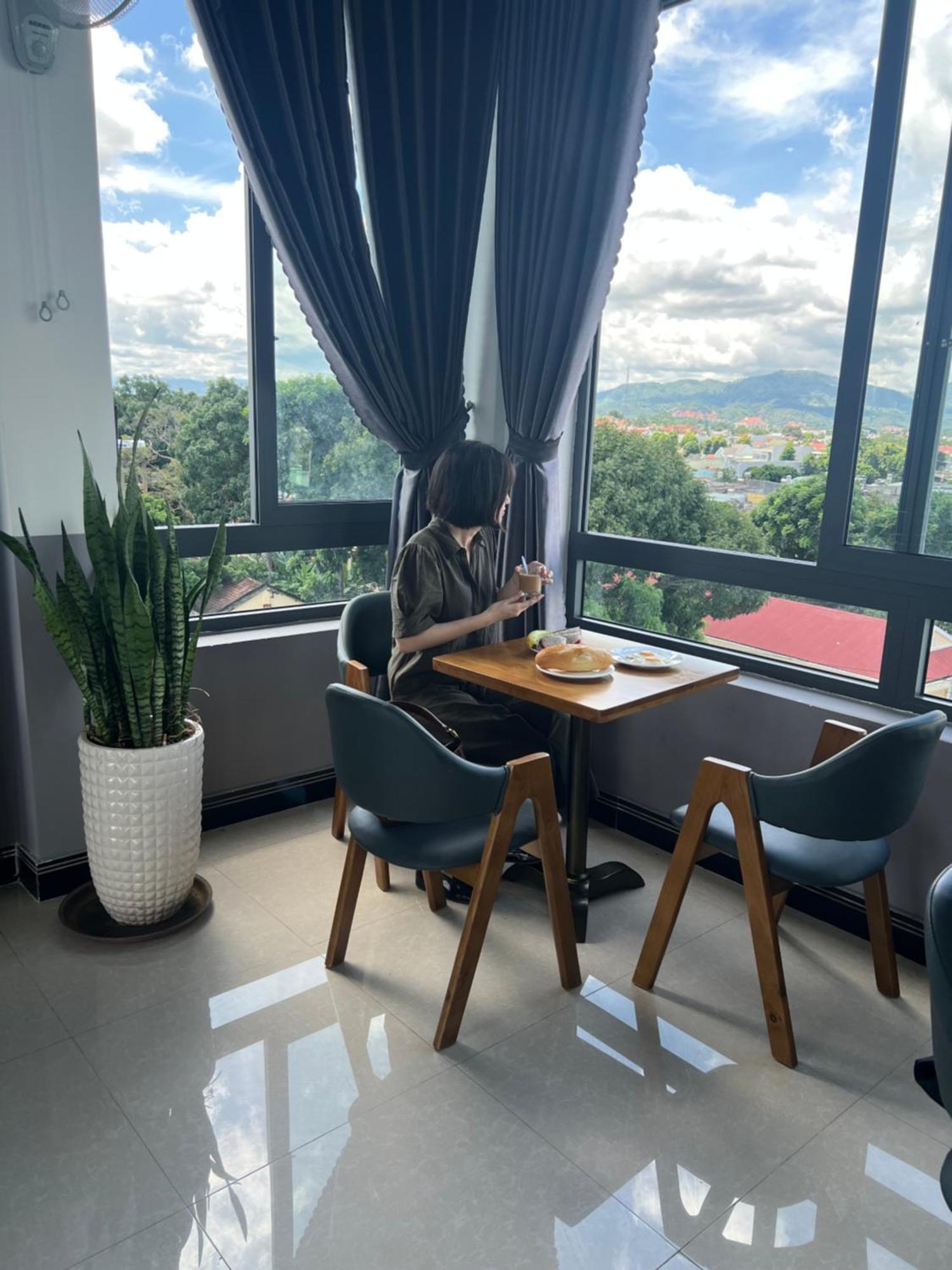 Thanh Thu 1 Hotel Kon Tum Exterior photo